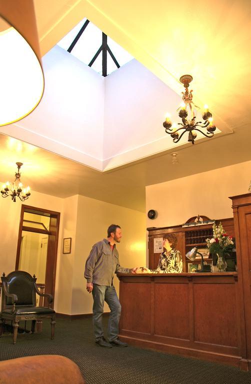 Ryan Hotel Уолъс Екстериор снимка