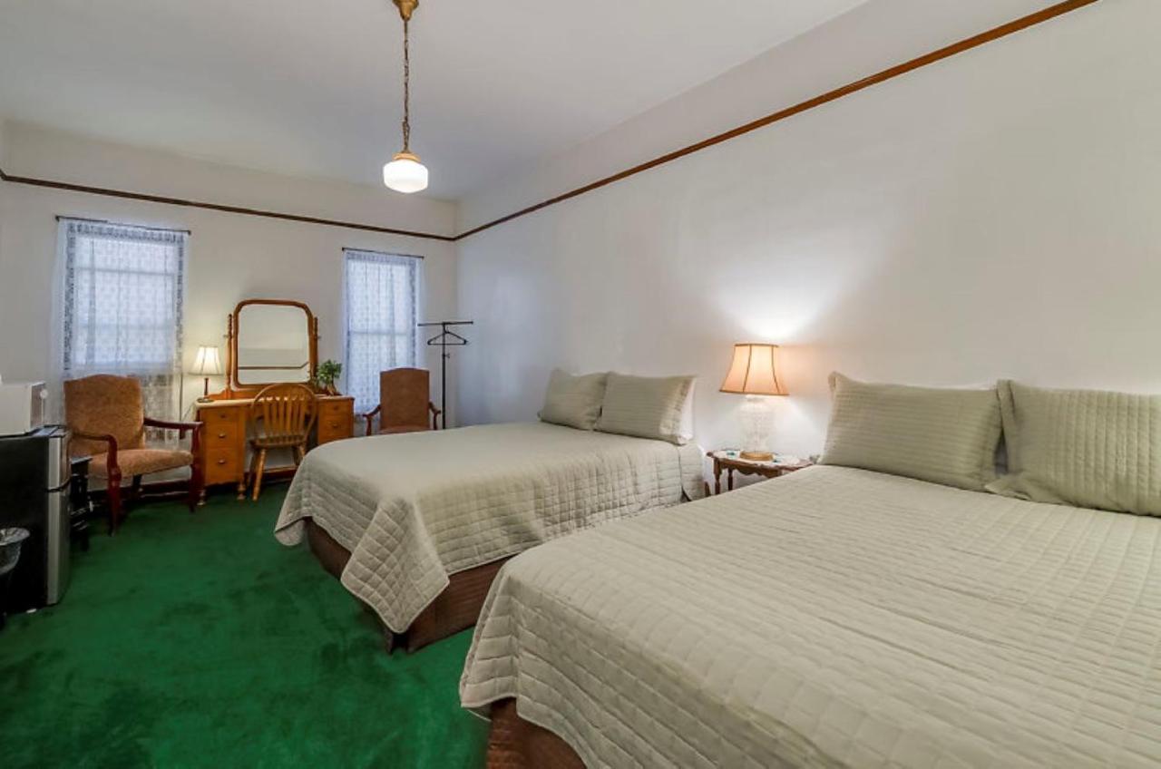Ryan Hotel Уолъс Екстериор снимка